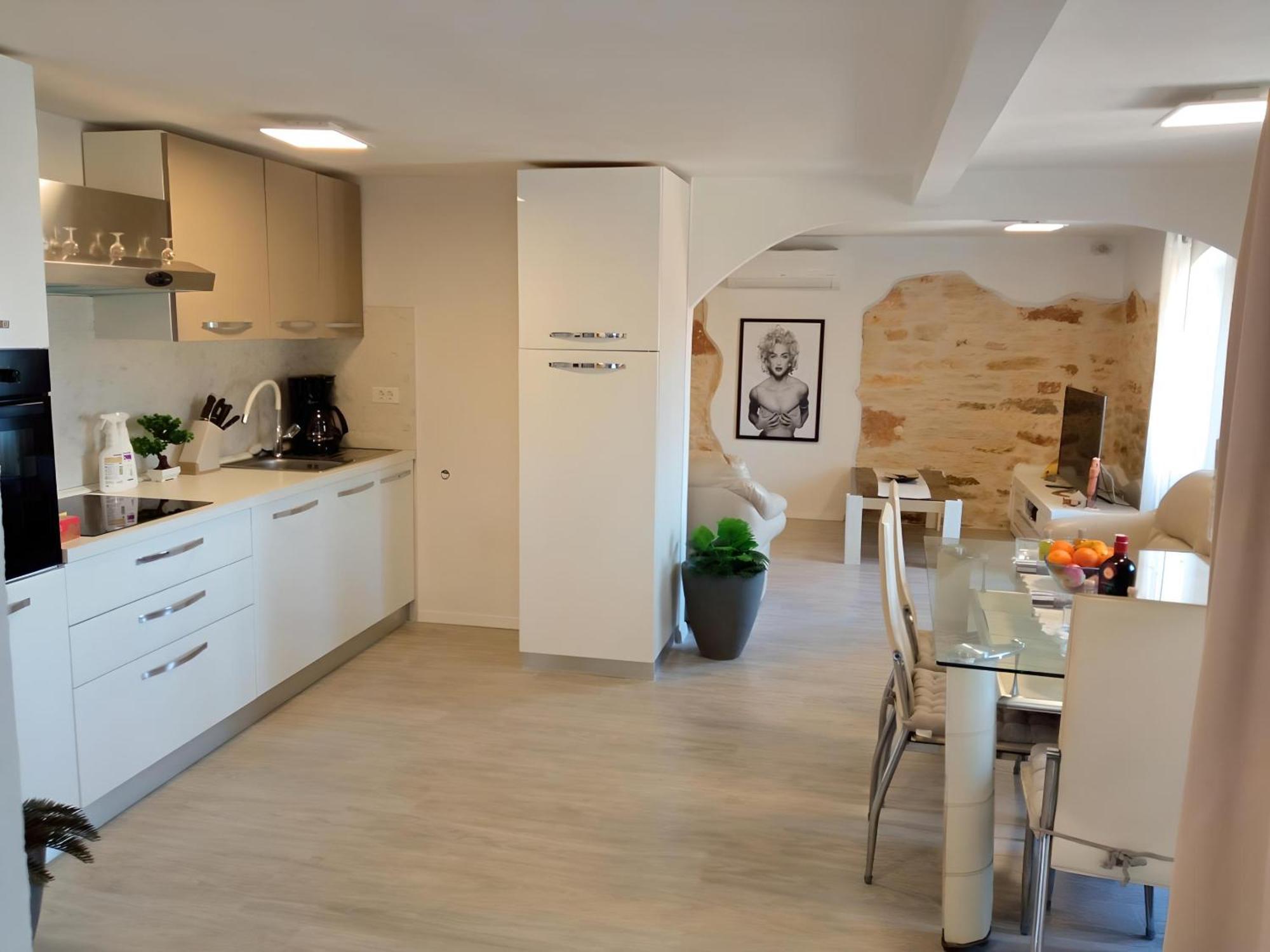 Apartment Valentino Tar-Vabriga ภายนอก รูปภาพ